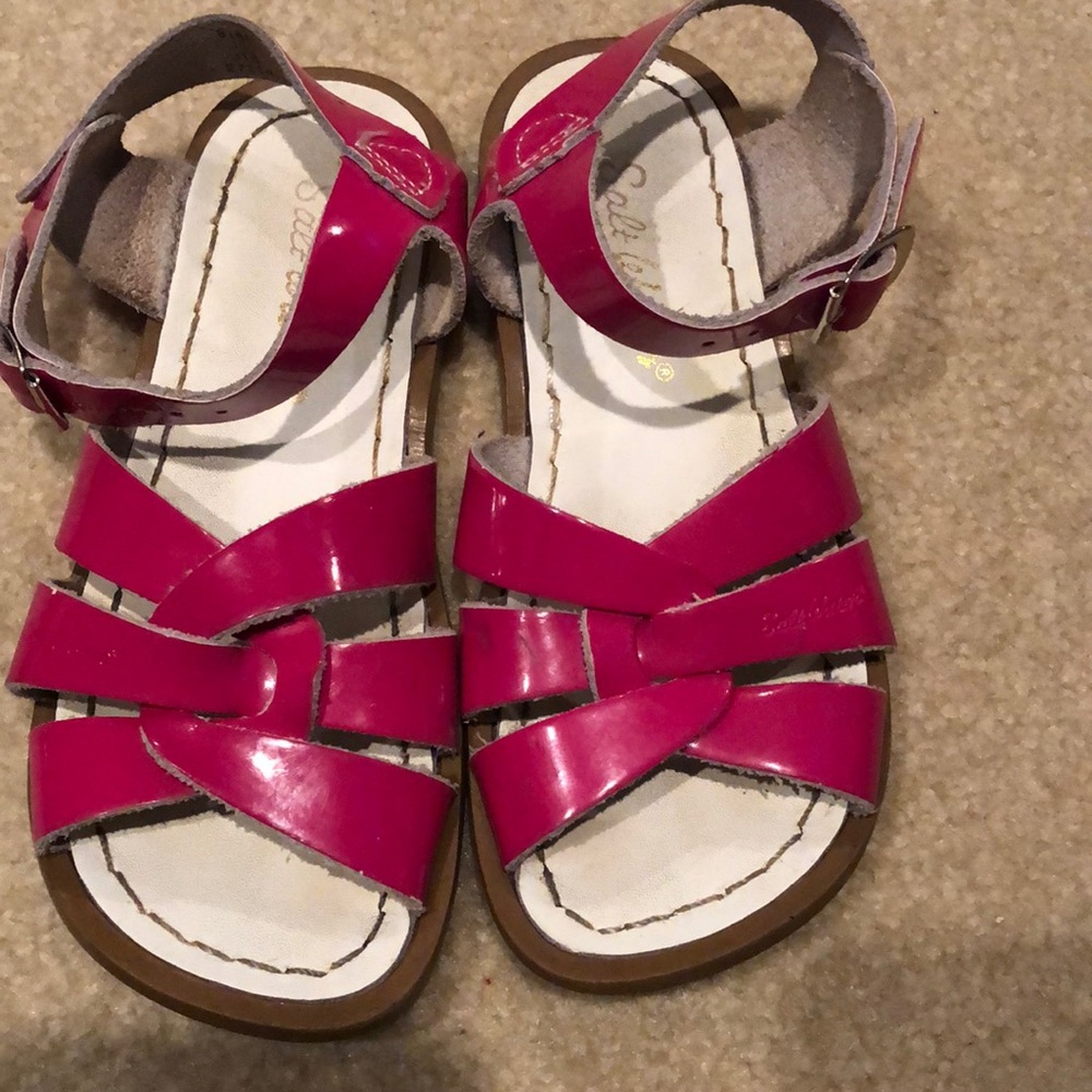 Girls Saltwater sandals size 11